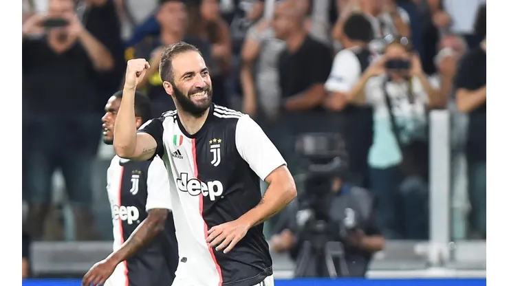 El presidente del Napoli le abrió la puerta a una posible vuelta de Higuaín