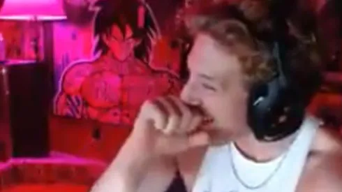 Un streamer se volvió loco cuando llegó a 20mil espectadores y ¡despertó a su mamá para mostrarle!