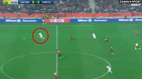 En Francia es otra cosa: Di María se fue solo y dejó parado a Benítez para el 1 a 0 del PSG