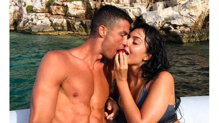 Un sueño: Cristiano subió foto en la pileta con Georgina Rodríguez