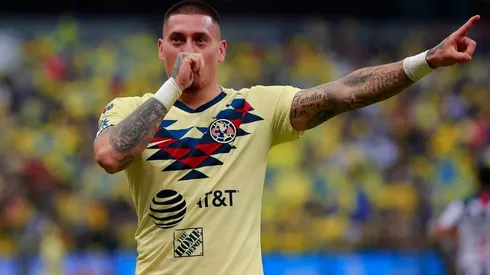 Nico Castillo le dio un Me Gusta a Danna Paola