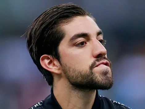 Una chica le habló por privado a Rodolfo Pizarro y éste reaccionó