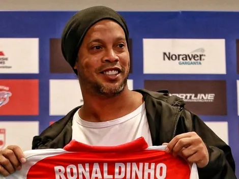 Santa Fe ya se olvidó de Ómar Pérez y le dio la '10' a Ronaldinho Gaúcho