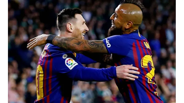 Arturo Vidal felicitó a Messi por la Bota de Oro con el mejor apodo