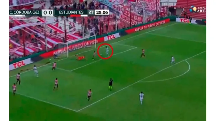 Hoy no duerme ni aunque cuente ovejas: Herrera de Central Córdoba hizo el errado del año