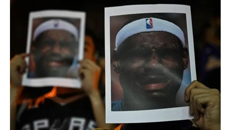 Enemigo mortal: queman camisetas de LeBron James en Hong Kong y su reacción fue insólita