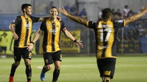 Guaraní vs, Santaní