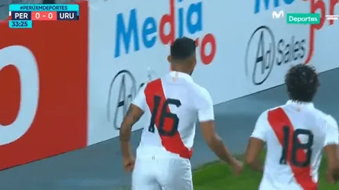 Christofer metió un gol contra Venezuela pero fue anulado despupes de revisarlo en el VAR.