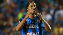 Ronaldinho volverá a México para despedirse del fútbol