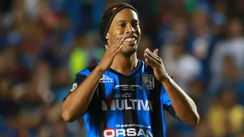 Ronaldinho volverá a México para despedirse del fútbol