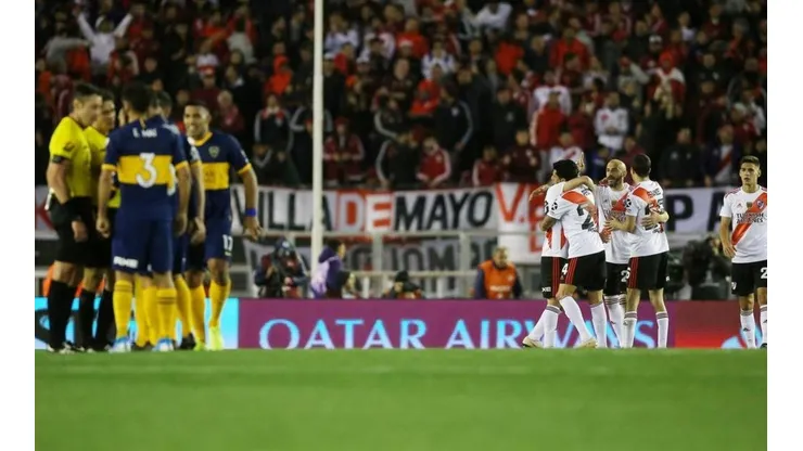 Angelici: "El VAR va a estar dentro de la cancha de Boca"
