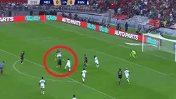 El Piojo Alvarado la puso contra el palo y adelantó a México en el Azteca