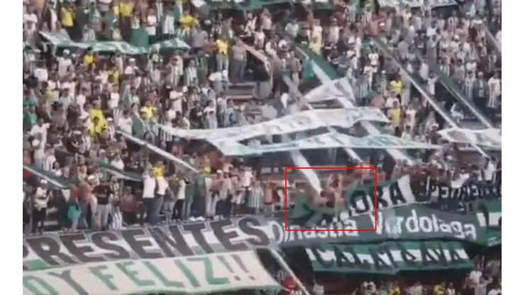 Video: 4 hinchas de Nacional cayeron al vacío en la tribuna sur del Atanasio Girardot