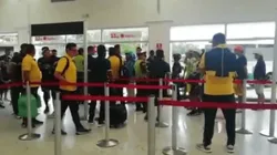 Video: hincha agredió a jugador del Bucaramanga en pleno aeropuerto