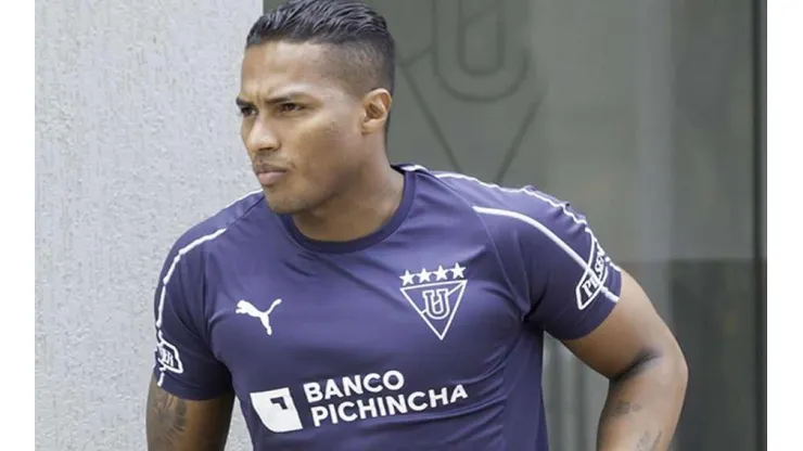Antonio Valencia en Liga de Quito.