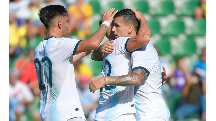 Lautaro Martínez subió una foto en Instagram y bromeó con Leandro Paredes por la discusión del penal