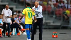 Sin palabras: a Neymar le alcanzó con dos emojis para su mensaje después de lesionarse