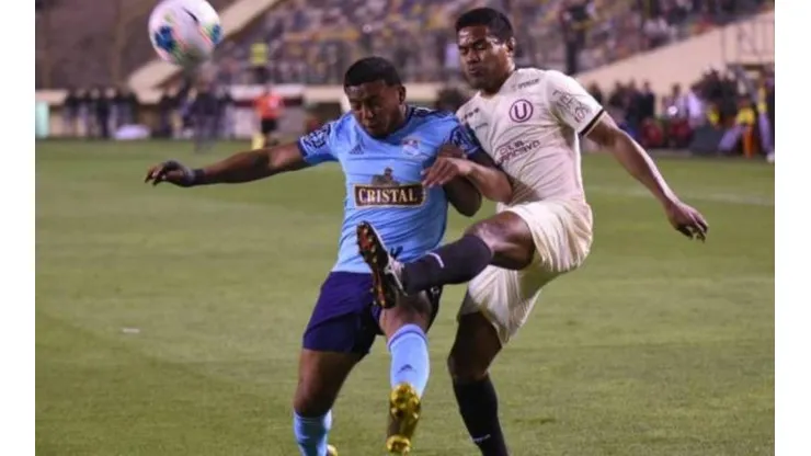 Universitario y Cristal se llevan 3 puntos en la tabla.