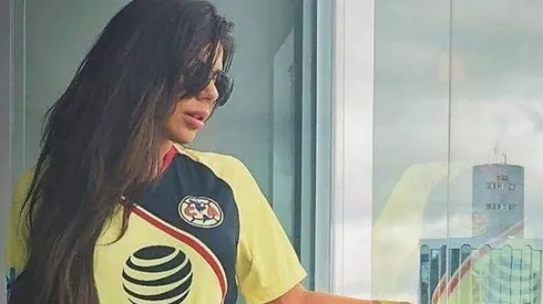 Suzy Cortez festejó los 103 años del América en redes sociales