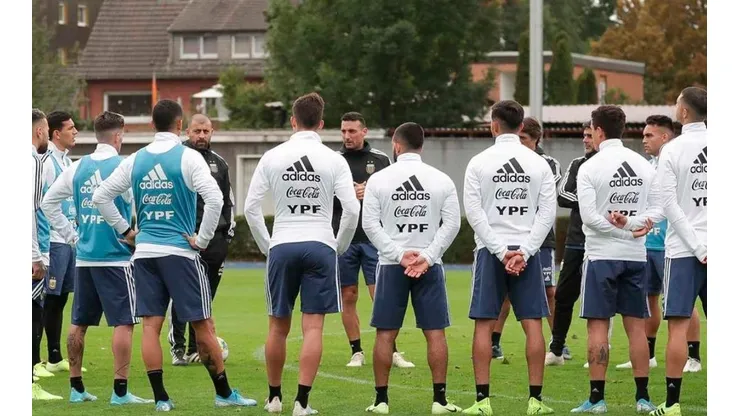 Todo por Twitter: Scaloni confirmó a un jugador de la Selección y muchos ni saben quién es