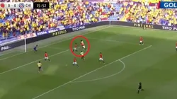 La primera contra Chile la tuvo Cuadrado y la reventó contra Claudio Bravo