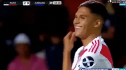 Foto de Juanfer Quintero riéndose.