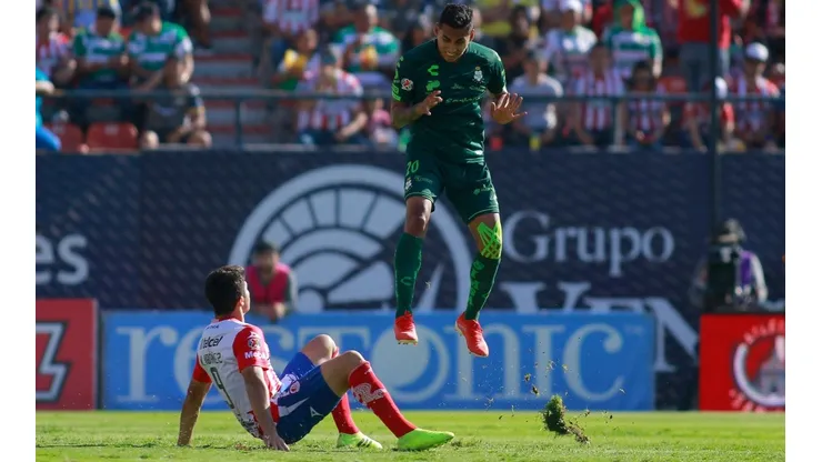Hugo Rodríguez no se alarma por las dos caídas de Santos