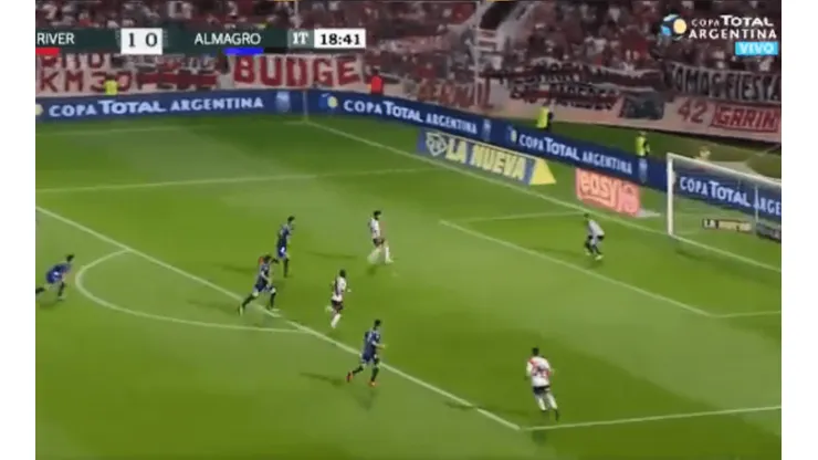 Scocco tenía hambre y se comió un mano a mano más fácil de hacer que de errar