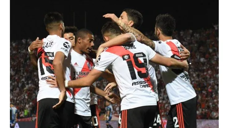 River no fue como Boca, lo liquidó a Almagro y pasó a semis de la Copa Argentina