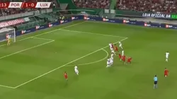 Cristiano Ronaldo tiró un tiro libre muy lejos y la volada del arquero nos hizo reír