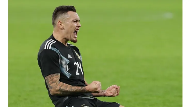 Lucas Ocampos: "Ni en mis mejores sueños imaginé tener mi primer partido así"