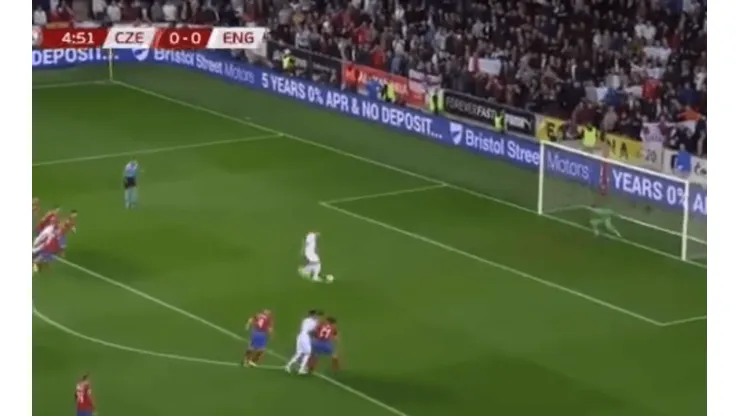 Foto del penal de Harry Kane.