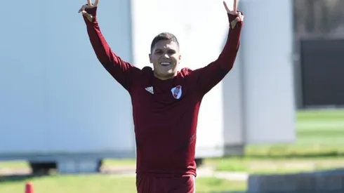 Juan Fernando Quintero y su felicidad por la vuelta.