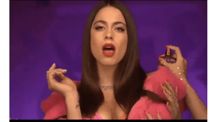 Explotó en Twitter: el error que salió en el video de Tini Stoessel