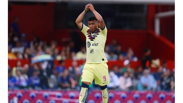 Elaboran plan de disciplina para Roger Martínez en América