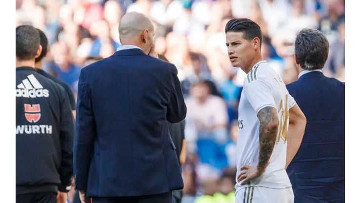 Zinedine Zidane y James Rodríguez en el último juego contra Granada.