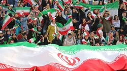 Talismanes: las mujeres fueron por primera vez a la cancha e Irán ganó 14-0