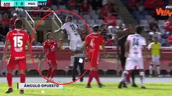 Puño carnicero: Jugador del Unión Magdalena enloqueció y casi noquea a Duván Vergara