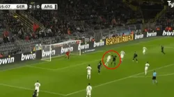 Entró y en tres minutos mojó: Alario metió un cabezazo espectacular y descontó para Argentina