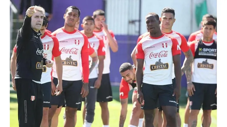 Sergio Santín es el asistente de Gareca.