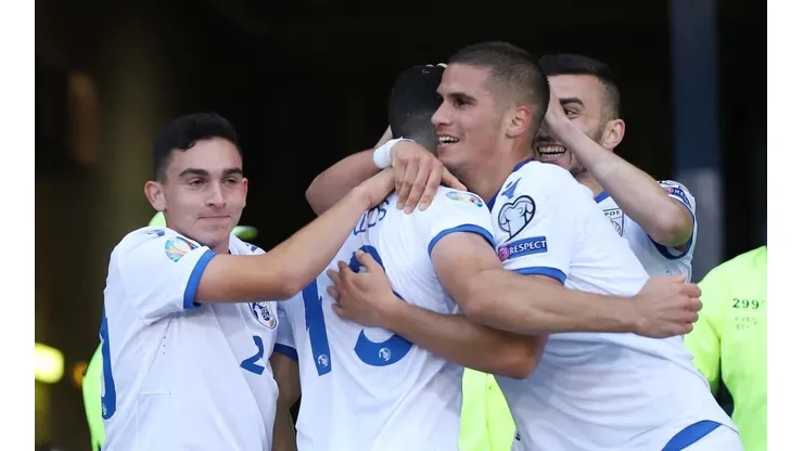 Qué canal transmite Kazajistán vs. Chipre por las Eliminatorias de la Eurocopa