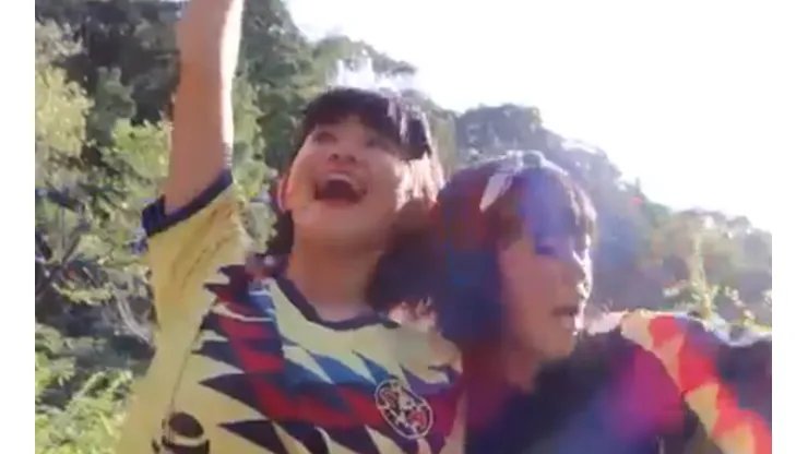 En Japón cantan el himno del América