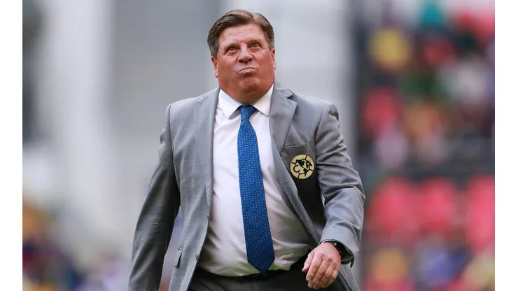 Árbitros de la Liga MX no están de acuerdo con la suspensión de Herrera