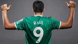 Cuánto cuesta y dónde comprar la playera verde del Wolverhampton de Raúl Jiménez