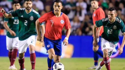 "Lozano tiene un uno contra uno muy importante": Alexis Sánchez