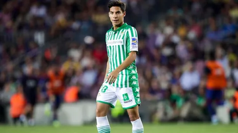 Diego Lainez no se mueve del Real Betis