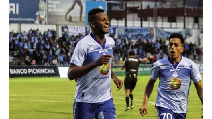 Mushuc Runa vs. Macará por la LigaPro de Ecuador.