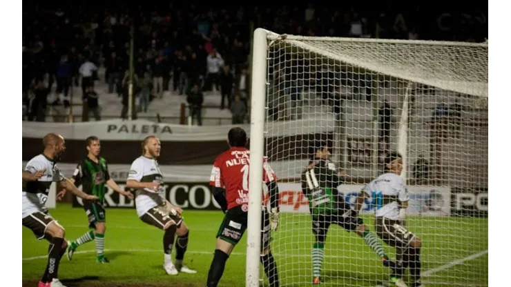 Nueva Chicago vs. Platense por la Primera Nacional.