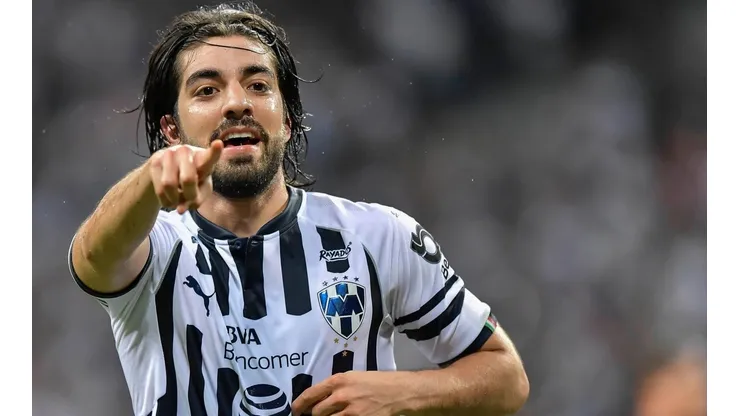 Milan fichó a Rebic y Pizarro se queda en Monterrey
