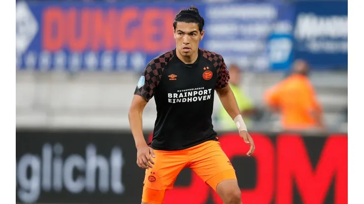Erick Gutiérrez salió lesionado en la victoria del PSV
